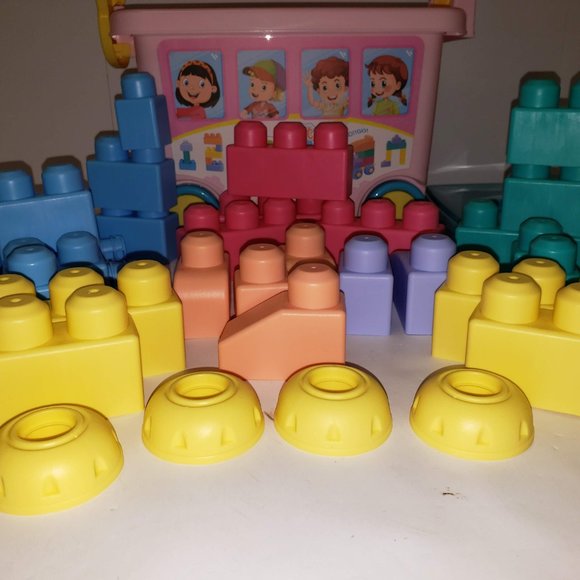 New 35pc Blocks Pull Wagon - Picture 4 of 15